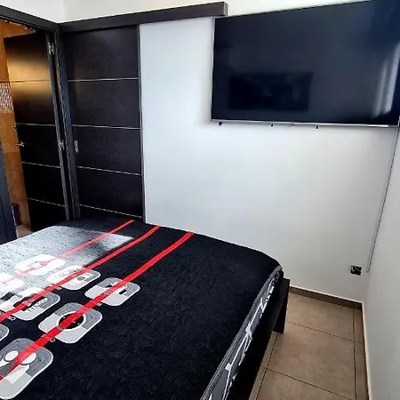 Apartment Deluxe Seaview-sunsets !transfe-r Inc! Pool,2aircond,2tv65
