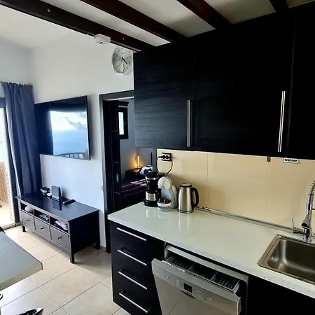 Deluxe Seaview-sunsets !transfe-r Inc! Pool,2aircond,2tv65